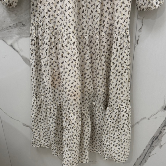 Old Navy Cream Floral Long Sleeve Dress - Picture 5 of 8